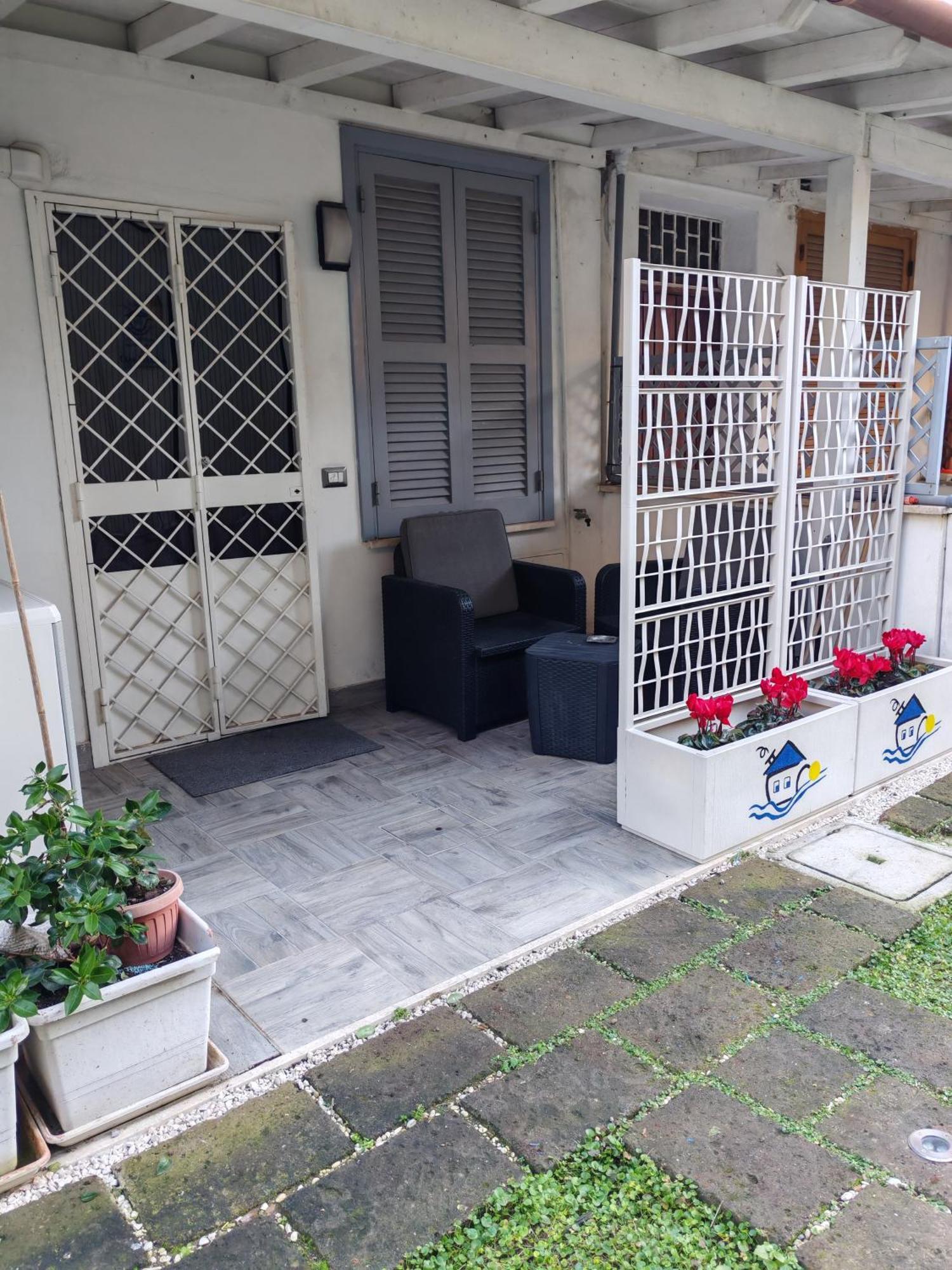 La Casaffittiera Apartments Group Anzio Bagian luar foto